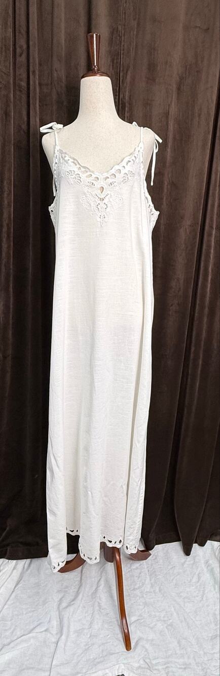 Sugarlips White Linen Blend Eyelet Trim Tie Strap Boho Maxi Dress 
Size Large